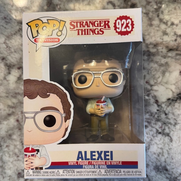 Funko Pop!  ALexei # 923 Stranger Things - Picture 1 of 1